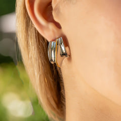 Curved line Earrings