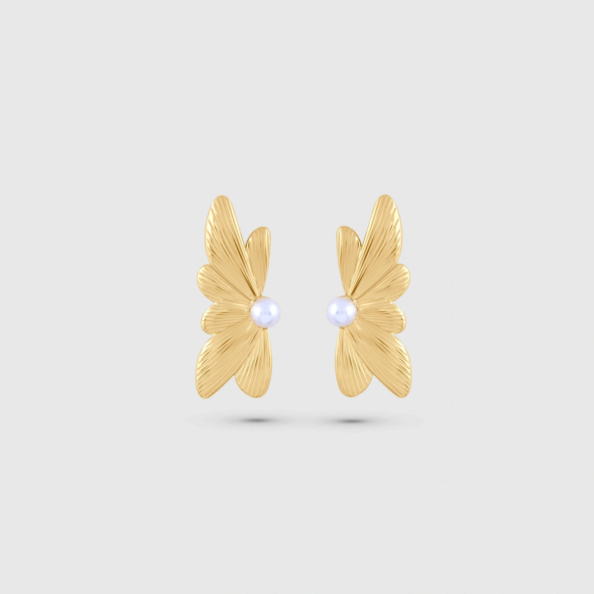 Leaf Pearl Earrings