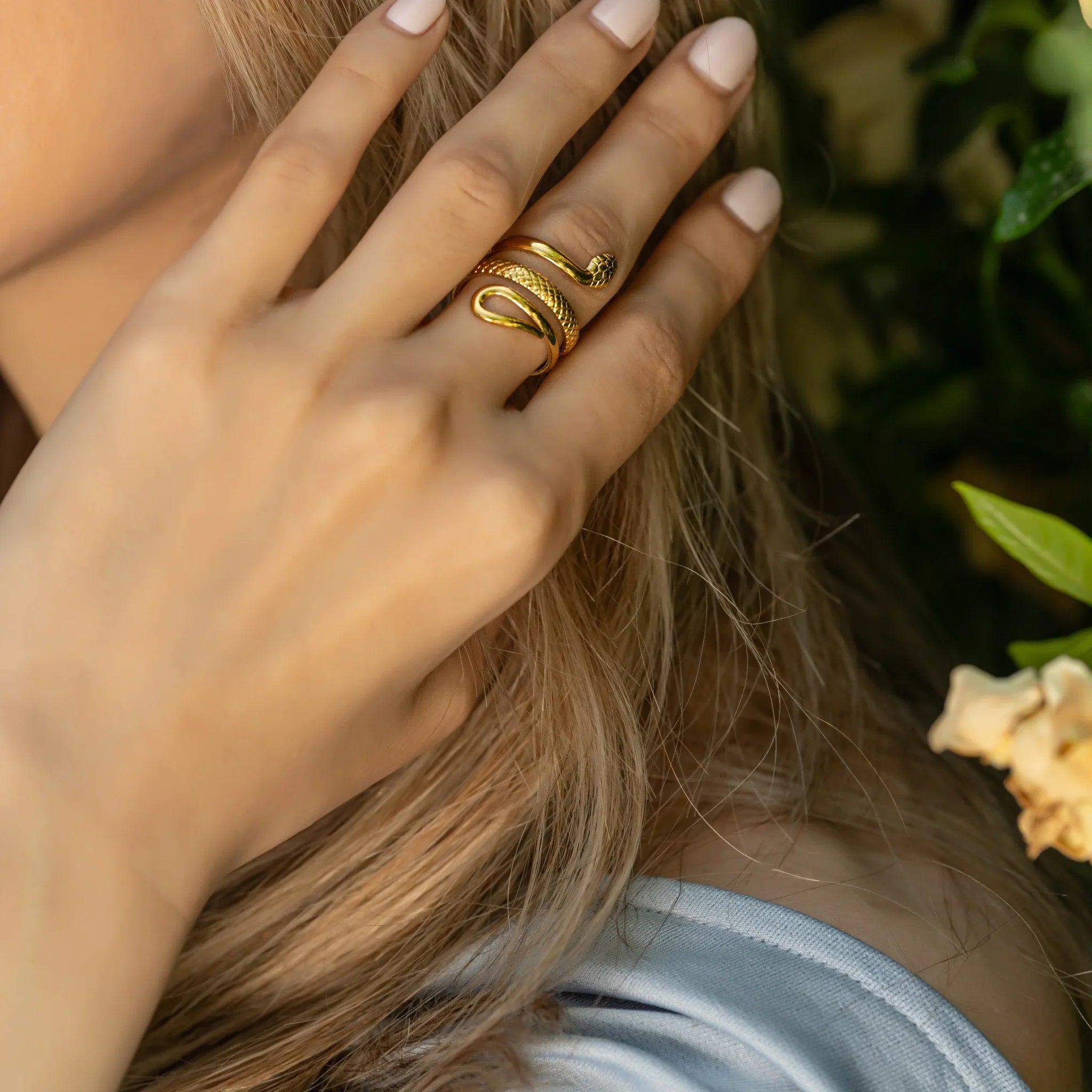 Serpira Ring